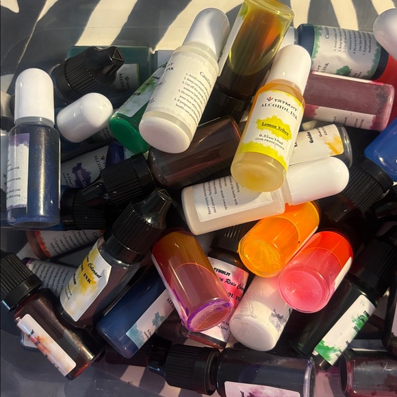 Assorted Alcohol Ink Set - Picture 5 of 6